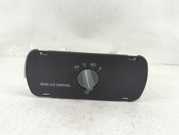 1996-2000 Chevrolet Tahoe Climate Control Module Temperature AC/Heater Replacement P/N:197273-1 Fits OEM Used Auto Parts - O