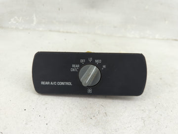 1996-2000 Chevrolet Tahoe Climate Control Module Temperature AC/Heater Replacement P/N:16148660 Fits OEM Used Auto Parts - O