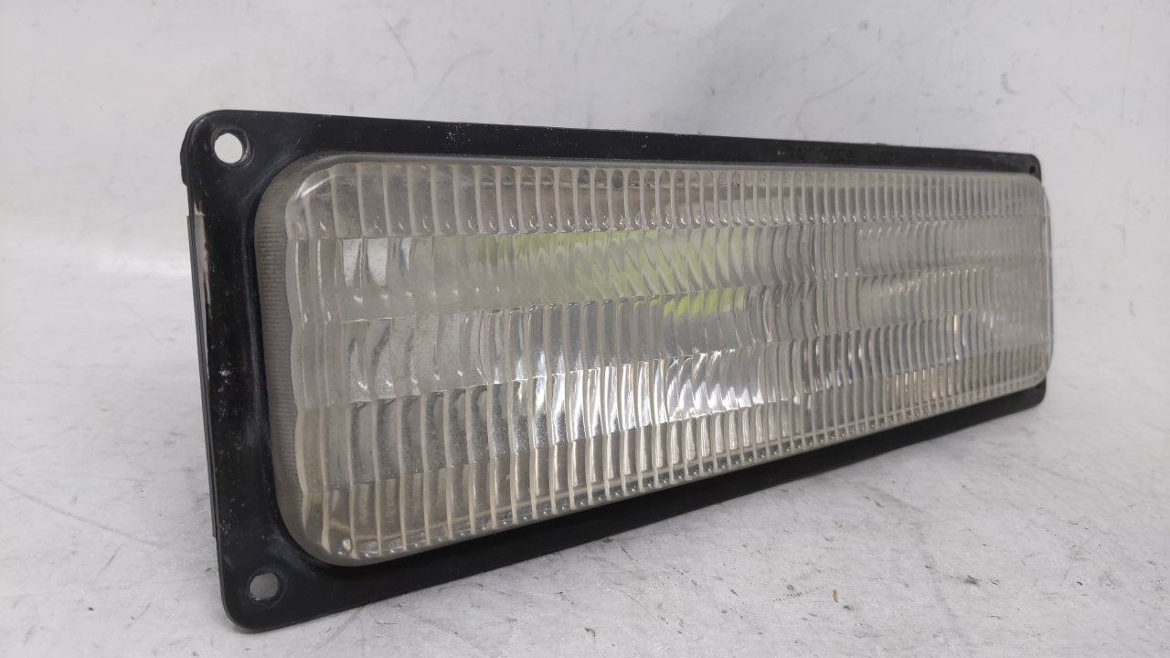 1995-2000 Chevrolet Tahoe Driver Left Oem Fog Light Lamp - Oemusedautoparts1.com