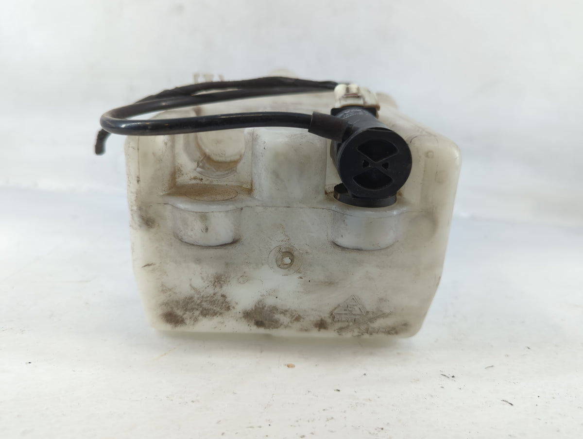 1997 Chevrolet Venture Radiator Coolant Overflow Expansion Tank Bottle - Oemusedautoparts1.com