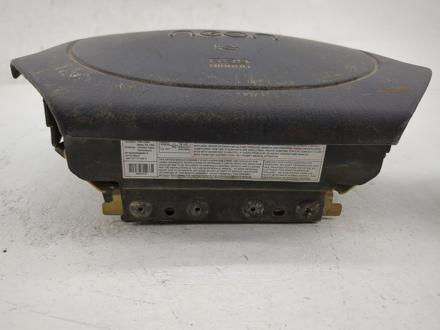 1998 Chrysler Neon Air Bag Driver Left Steering Wheel Mounted P/N:4664164 11026A Fits Fits 1997 1999 OEM Used Auto Parts - O