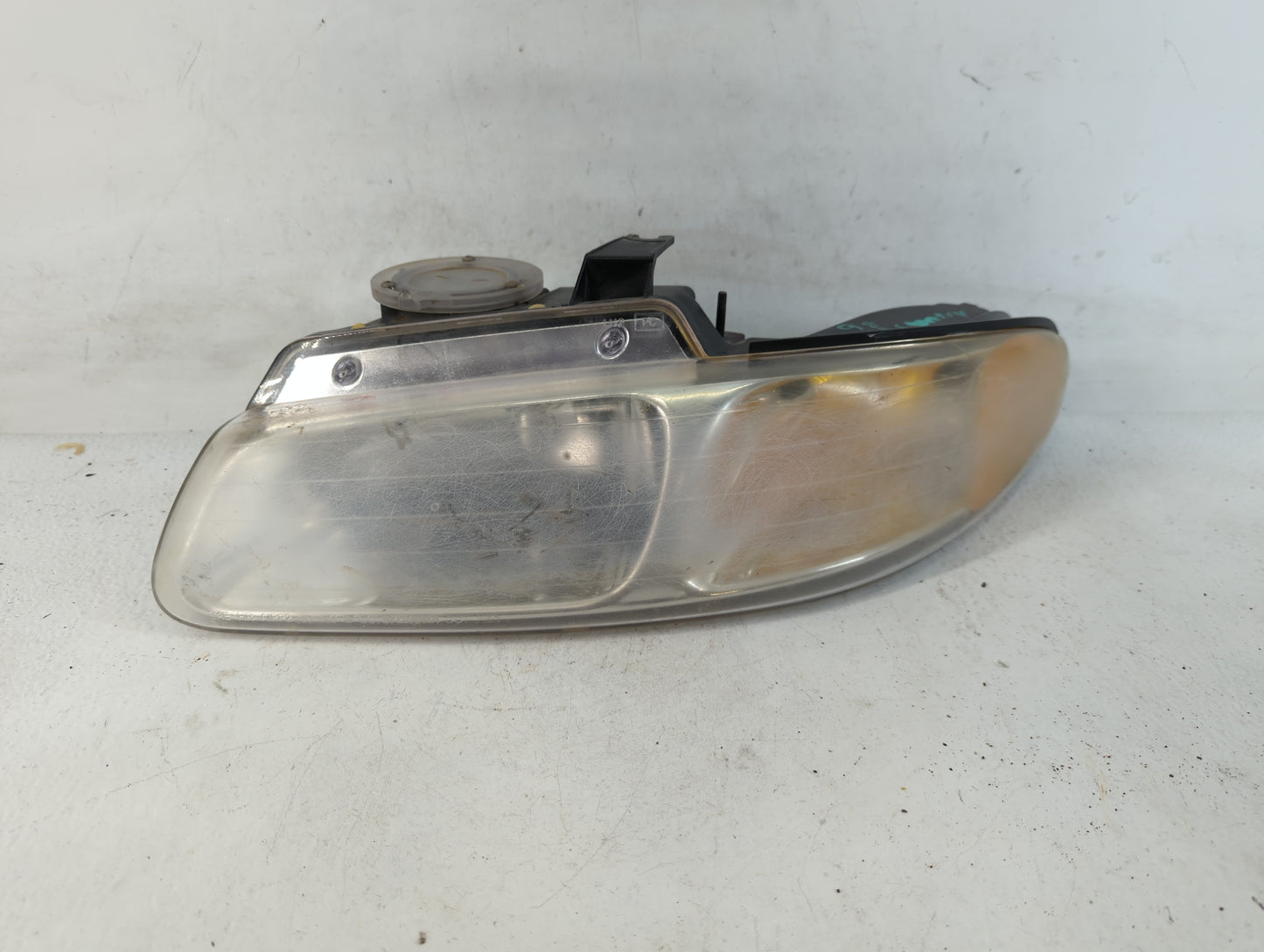 1998 Chrysler Town & Country Driver Left Oem Head Light Headlight Lamp - Oemusedautoparts1.com
