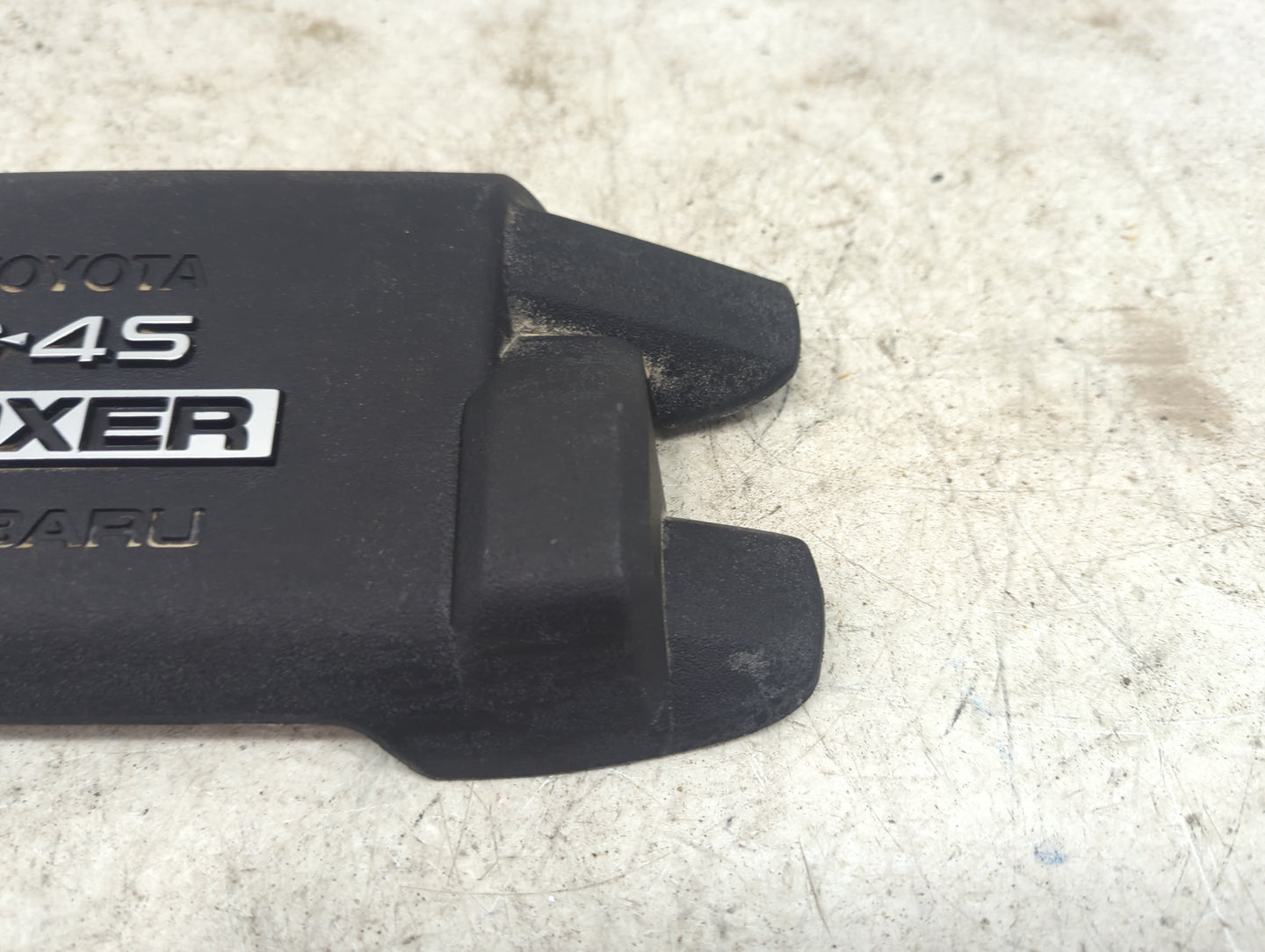 1998 Chrysler Voyager Engine Cover - Oemusedautoparts1.com