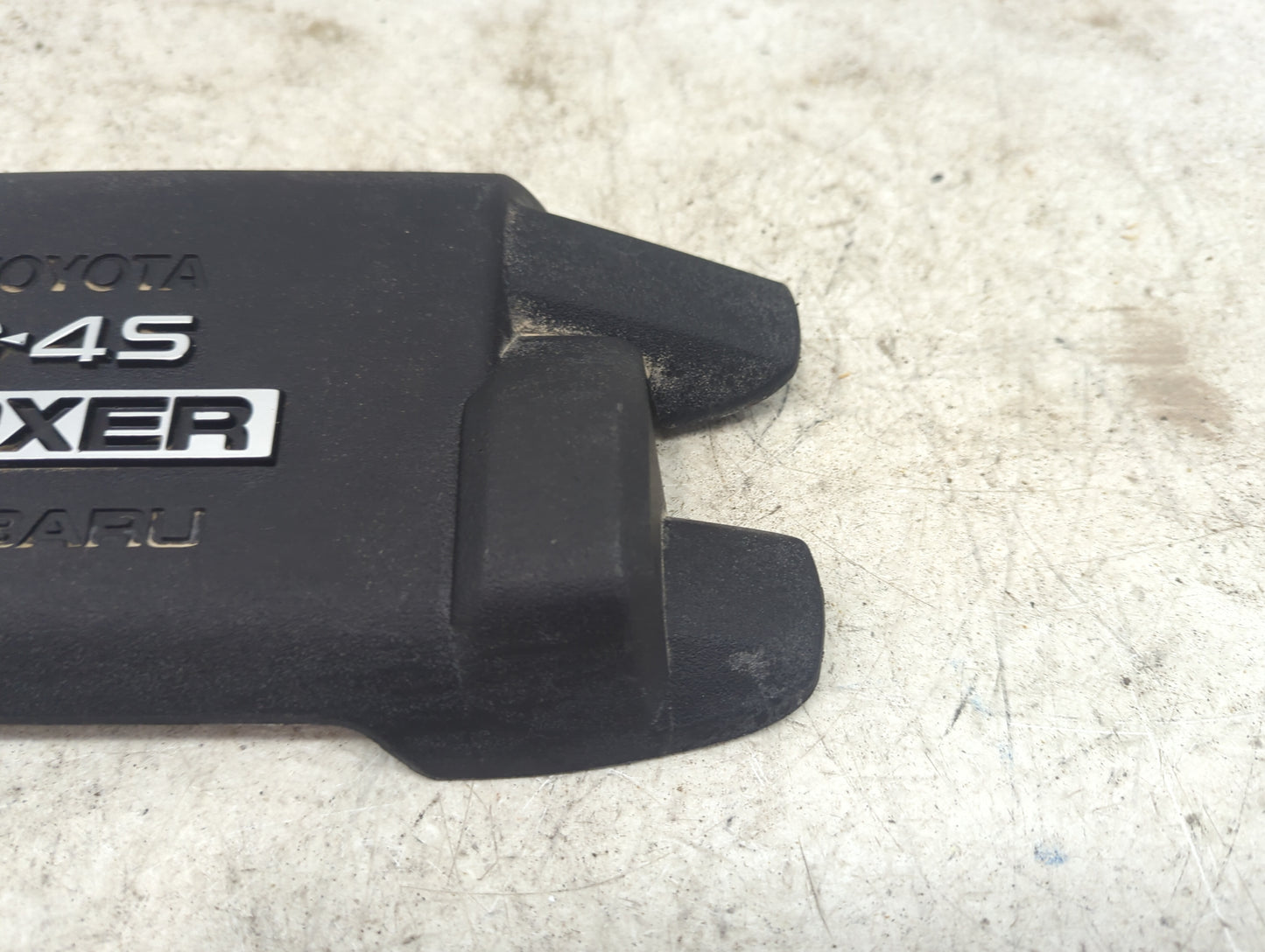 1998 Chrysler Voyager Engine Cover - Oemusedautoparts1.com
