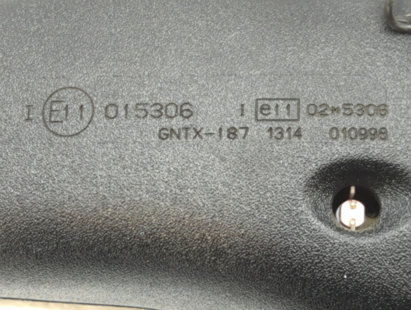 1998 Dodge Caravan Interior Rear View Mirror Replacement OEM P/N:E11015306 Fits OEM Used Auto Parts - Oemusedautoparts1.com