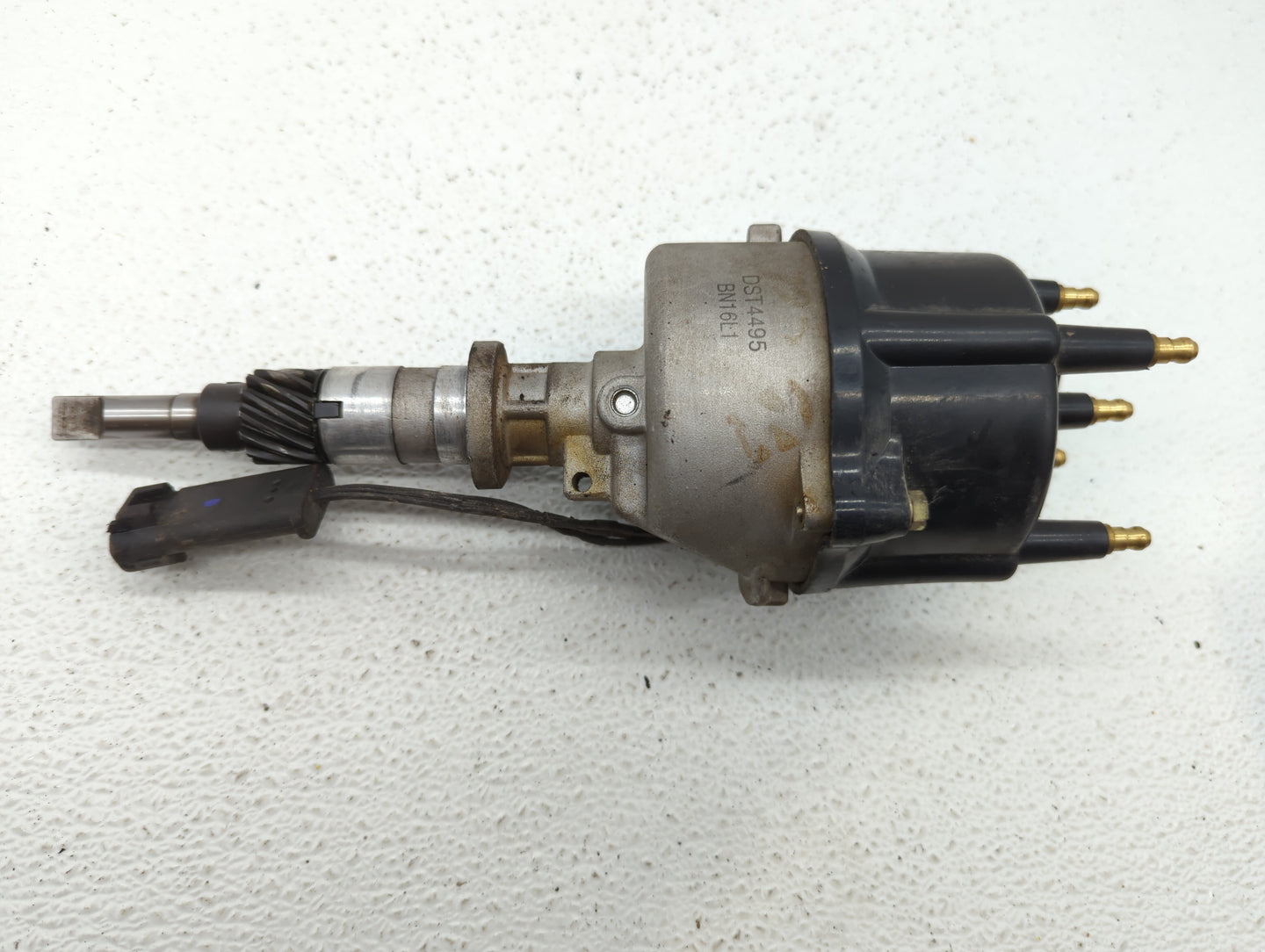 1998 Dodge Dakota Engine Ignition Distributor OEM P/N:BN16L1 DST4495 Fits OEM Used Auto Parts - Oemusedautoparts1.com