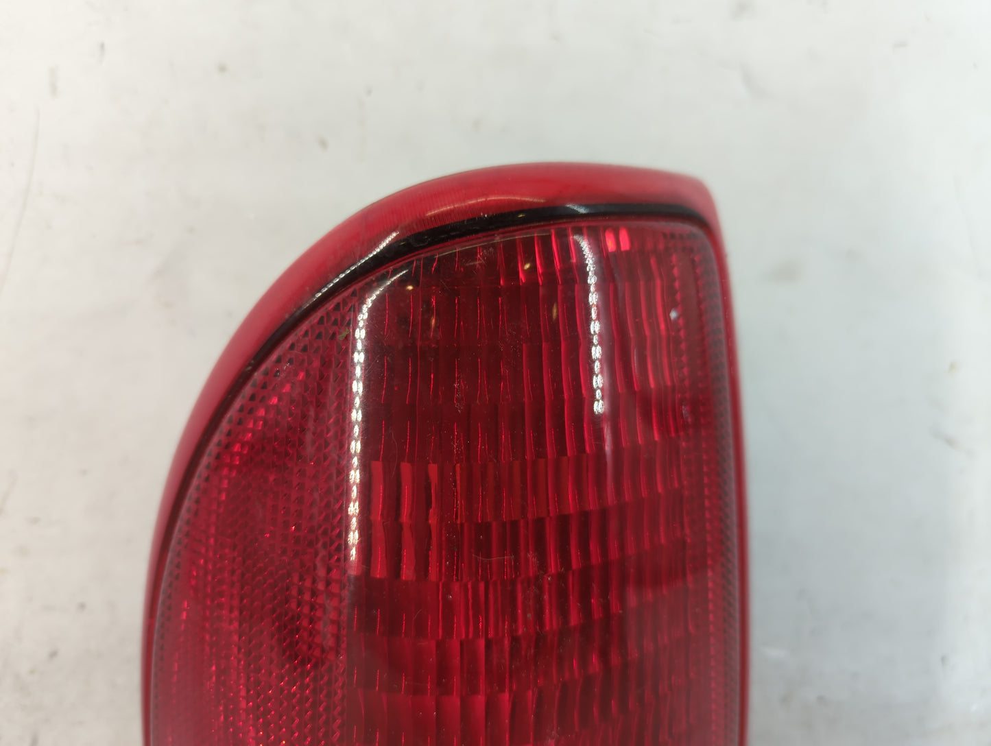 1997-2004 Dodge Dakota Tail Light Assembly Driver Left OEM Fits Fits 1997 1998 1999 2000 2001 2002 2003 2004 OEM Used Auto P