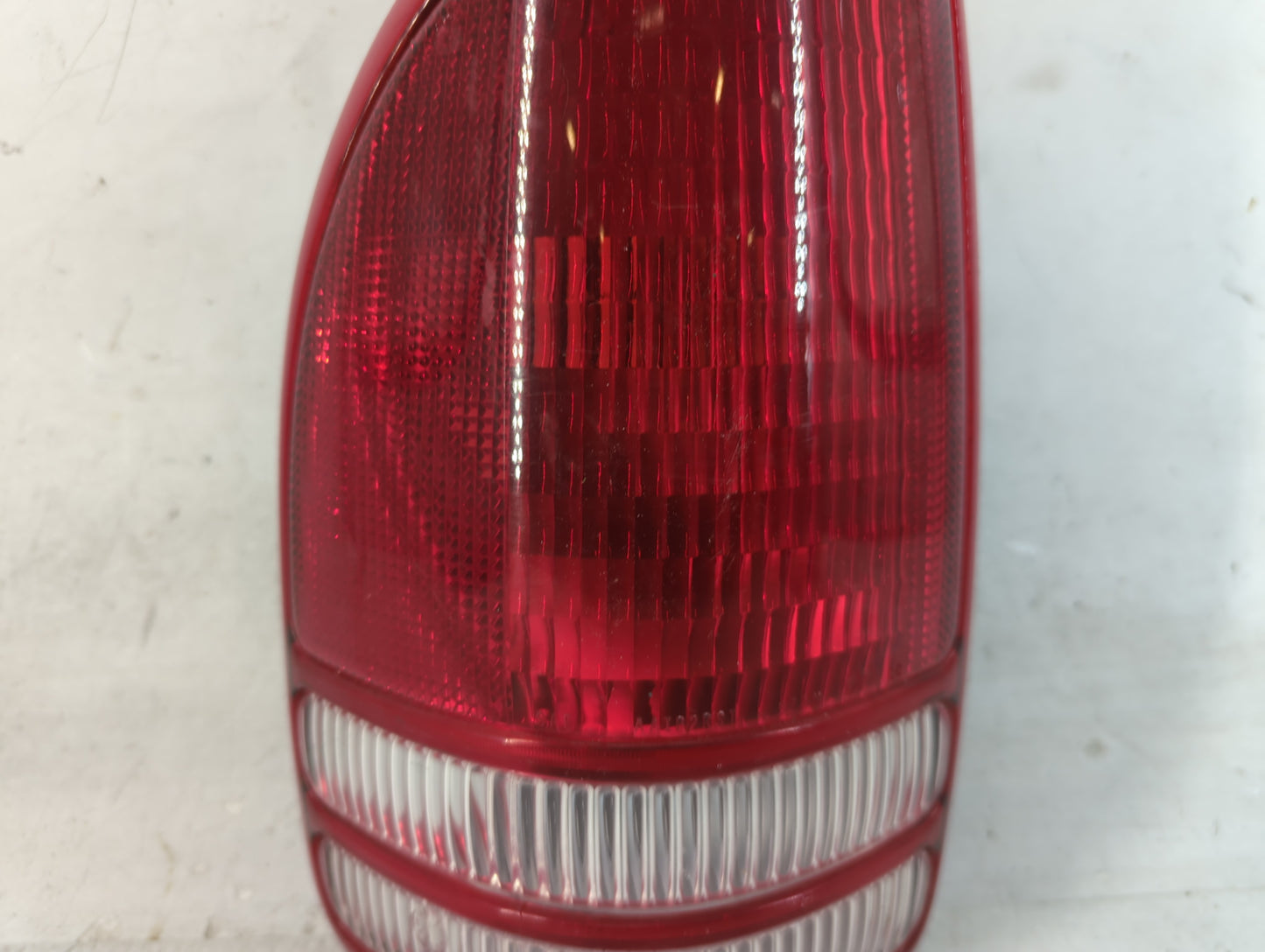 1997-2004 Dodge Dakota Tail Light Assembly Driver Left OEM Fits Fits 1997 1998 1999 2000 2001 2002 2003 2004 OEM Used Auto P