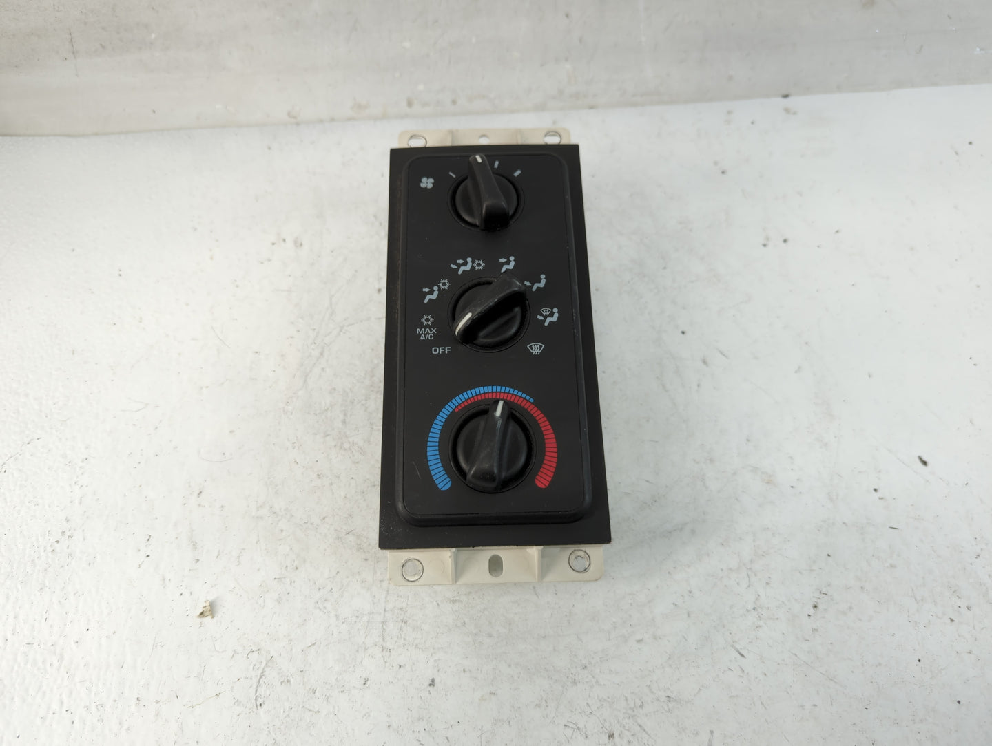 1997-1998 Dodge Dakota Climate Control Module Temperature AC/Heater Replacement Fits Fits 1997 1998 OEM Used Auto Parts - Oe