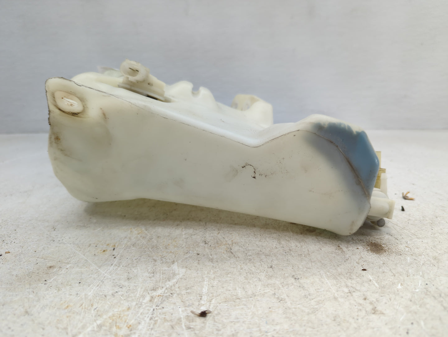 1998 Dodge Dakota Windshield Washer Fluid Reservoir Bottle Oem - Oemusedautoparts1.com