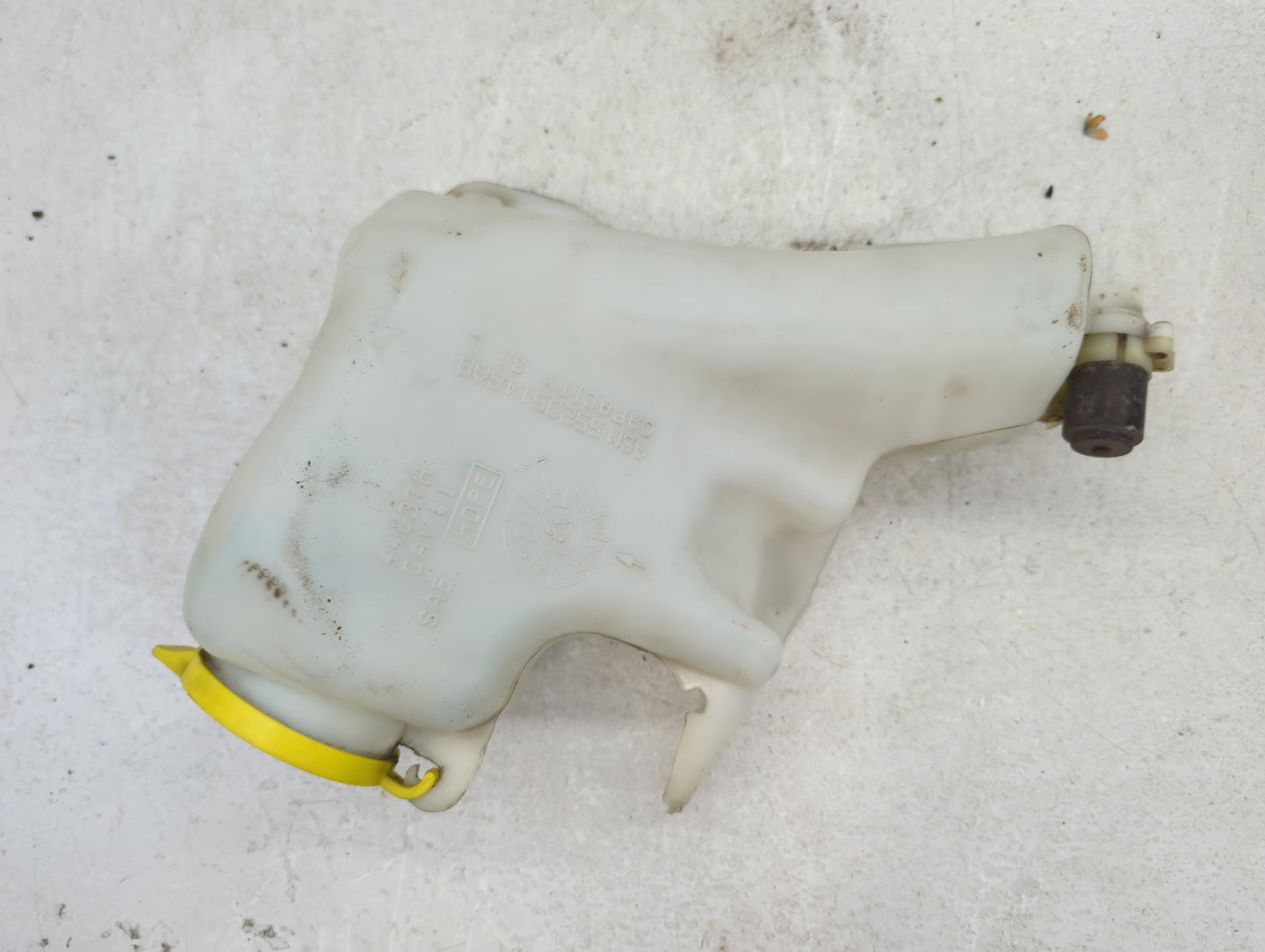 1998 Dodge Dakota Windshield Washer Fluid Reservoir Bottle Oem - Oemusedautoparts1.com