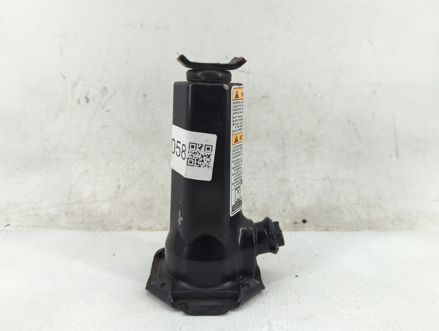 1998 Dodge Ram 1500 Spare Scissor Car Jack - Oemusedautoparts1.com