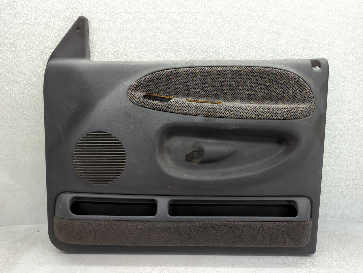 1998 Dodge Ram 1500 Front Right Passenger Interior Door Panel Trim - Oemusedautoparts1.com