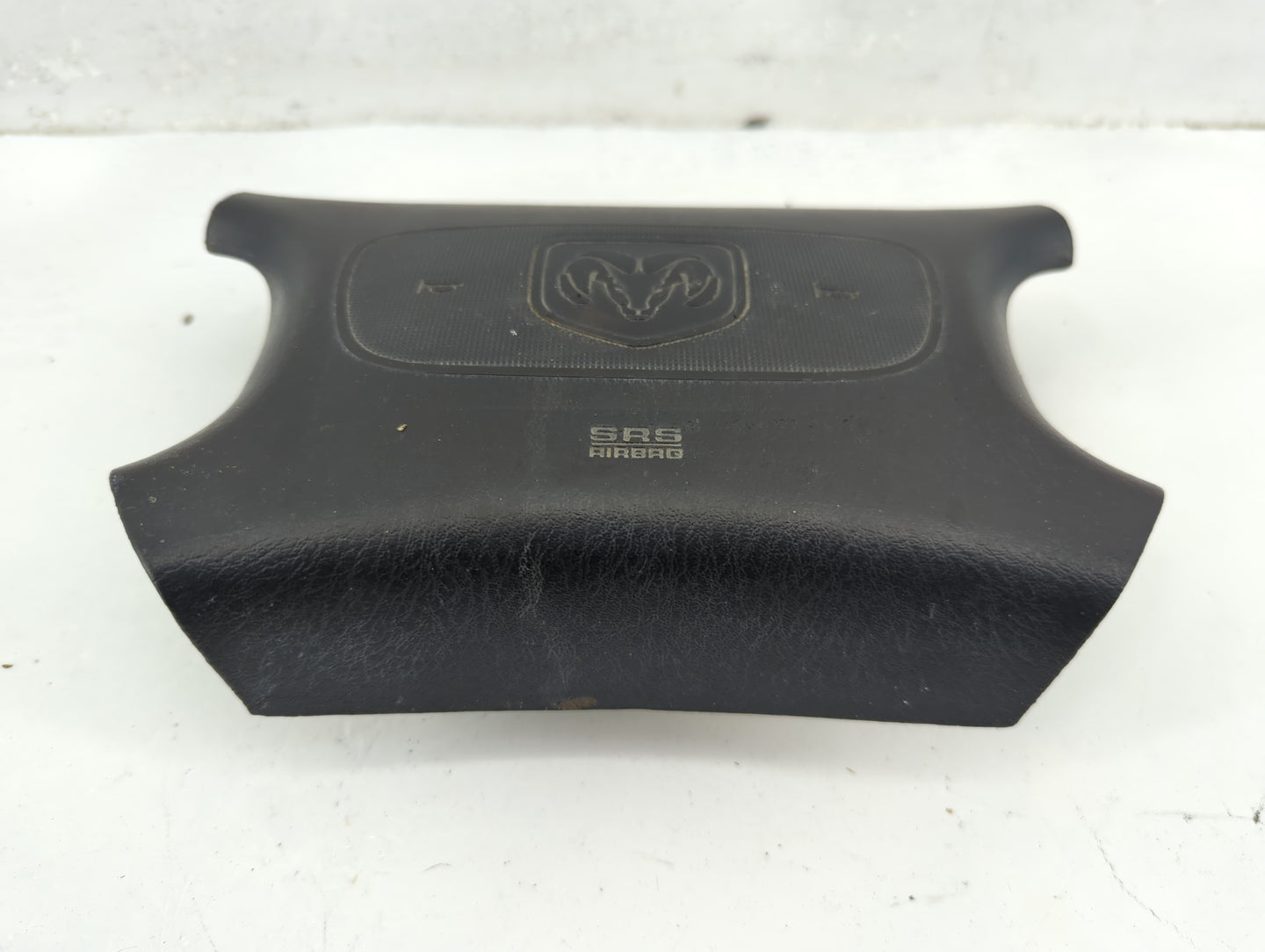 1997-1998 Dodge Ram 1500 Air Bag Driver Left Steering Wheel Mounted - Oemusedautoparts1.com