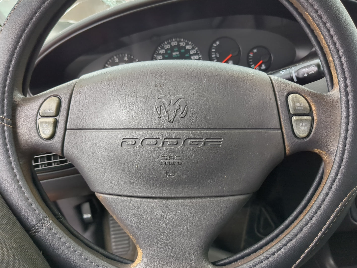 1997-1998 Dodge Stratus Air Bag Driver Left Steering Wheel Mounted - Oemusedautoparts1.com