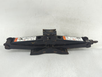 1998 Dodge Dakota (mid-size) Dakota Spare Scissor Car Jack - Oemusedautoparts1.com