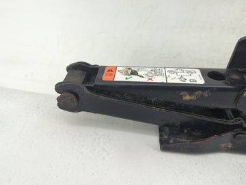 1998 Dodge Dakota (mid-size) Dakota Spare Scissor Car Jack