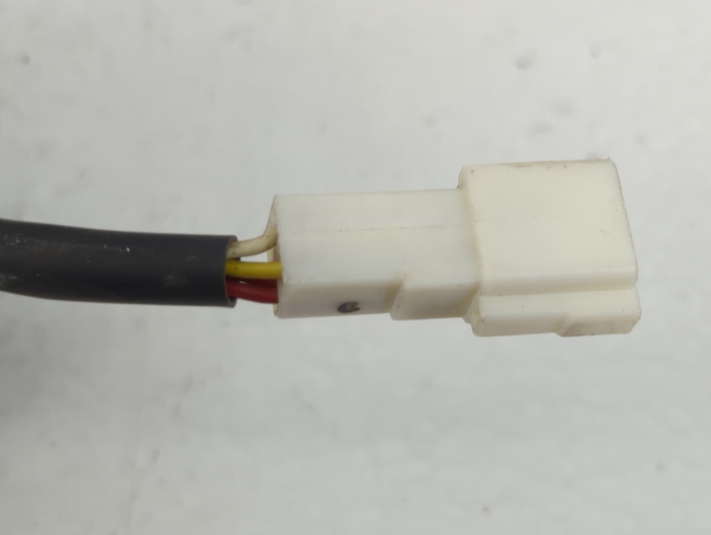 2000-2002 Ford Escort Passenger Right Side View Manual Door Mirror Black - Oemusedautoparts1.com