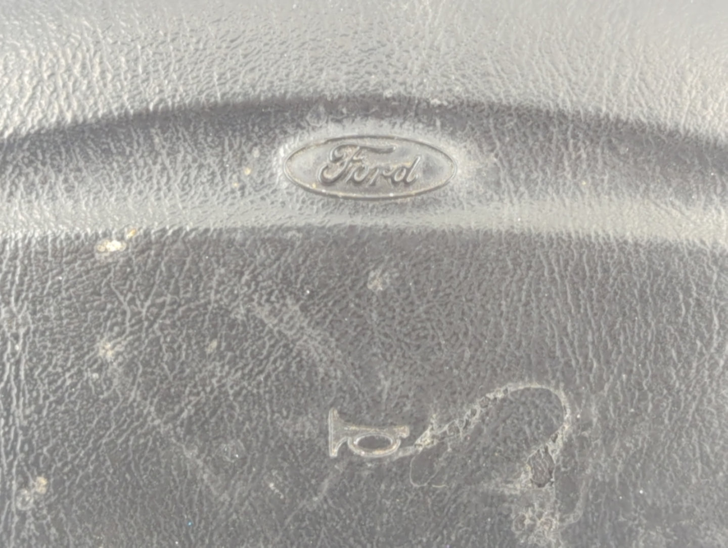 1998-1998 Ford Escort Air Bag Passenger Right Knee Oem - Oemusedautoparts1.com