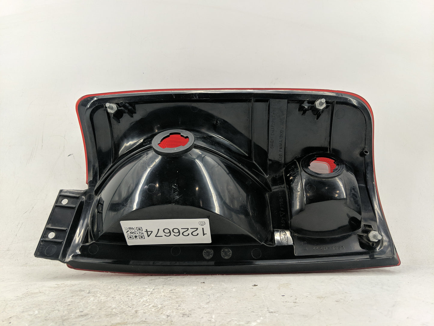 1998 Ford Expedition Tail Light Assembly Driver Left OEM P/N:F75B-13B505-A Fits OEM Used Auto Parts - Oemusedautoparts1.com