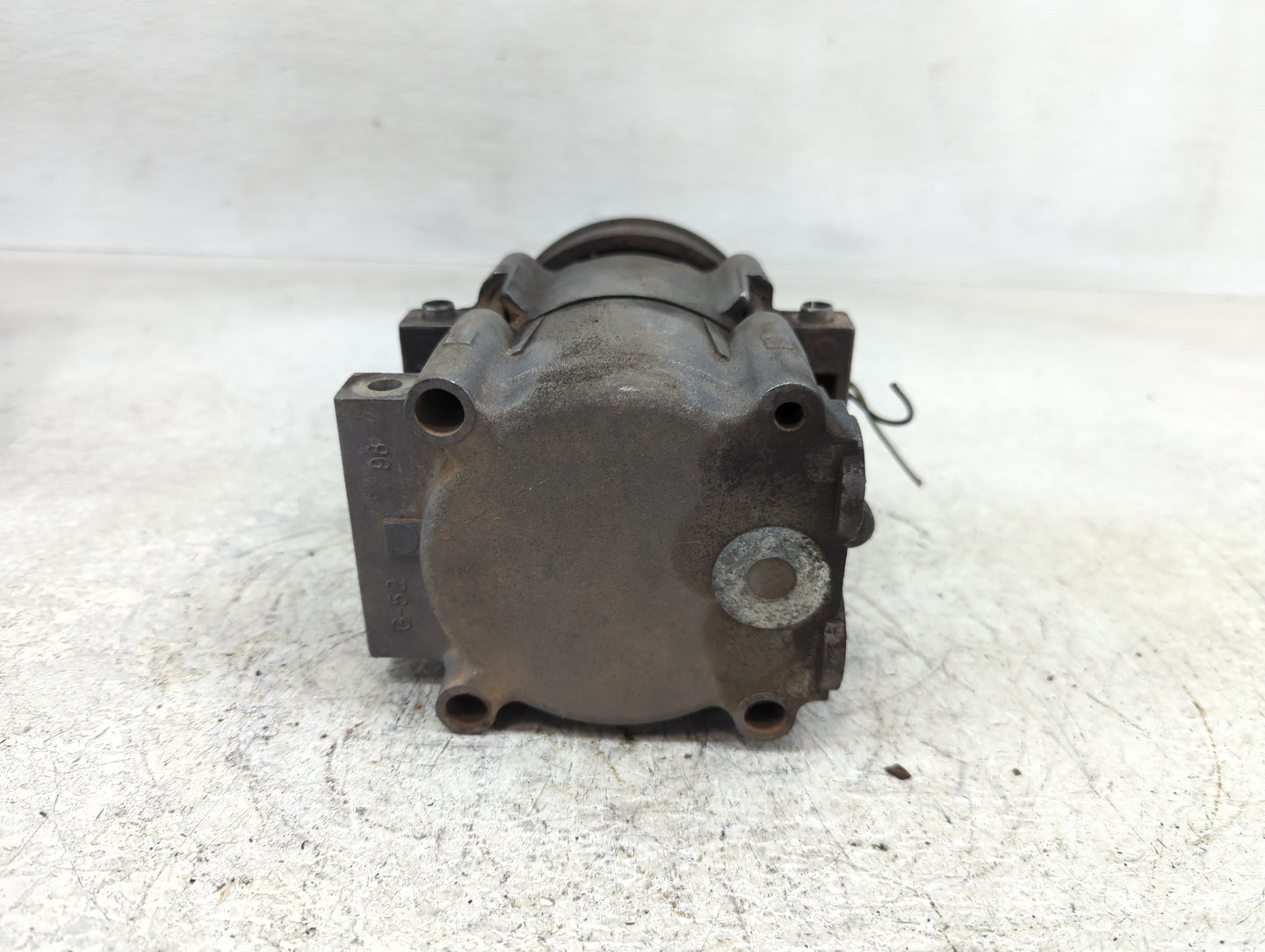 1997-2002 Ford Expedition Air Conditioning A/c Ac Compressor Oem - Oemusedautoparts1.com