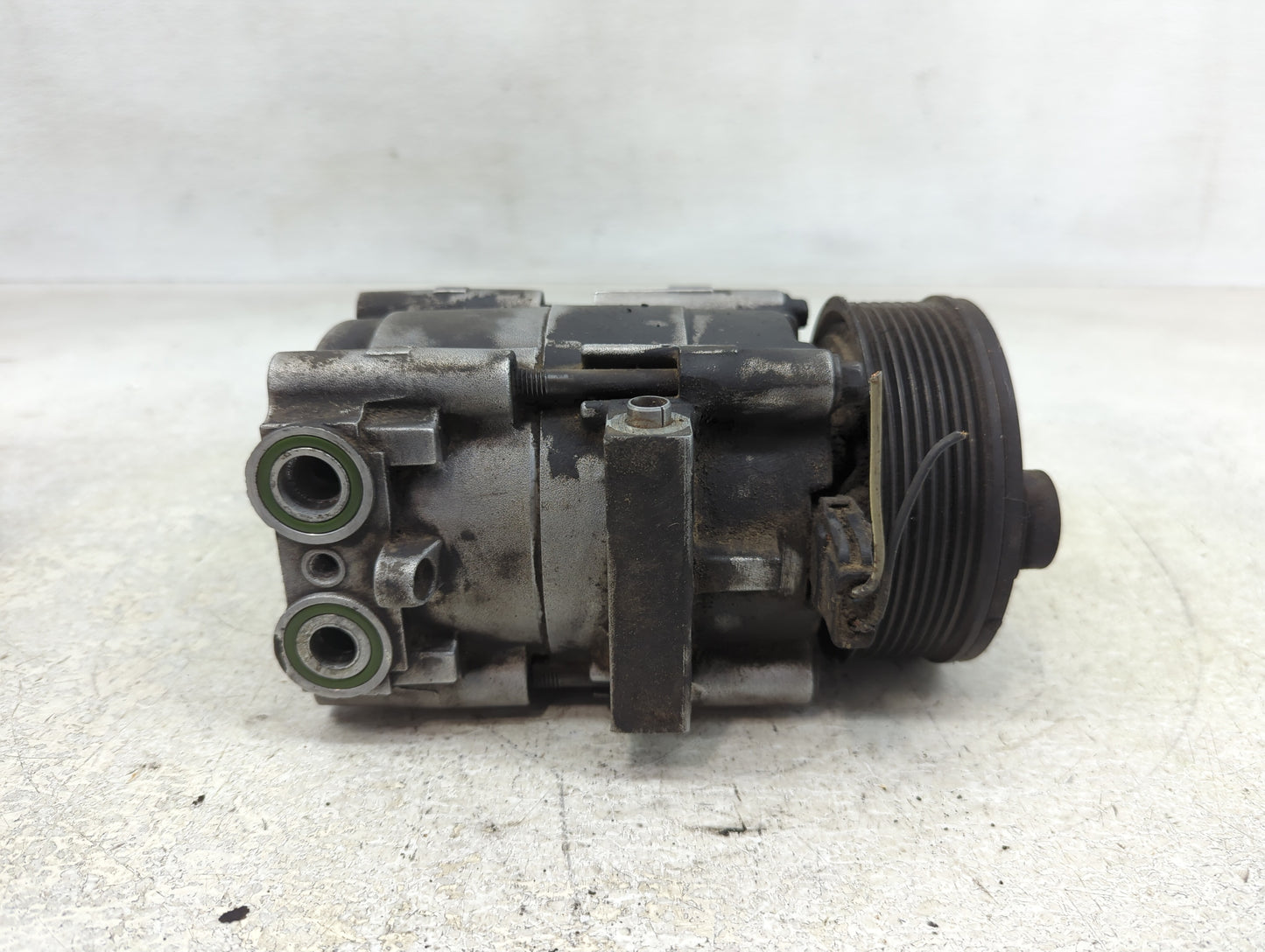 1997-2002 Ford Expedition Air Conditioning A/c Ac Compressor Oem - Oemusedautoparts1.com