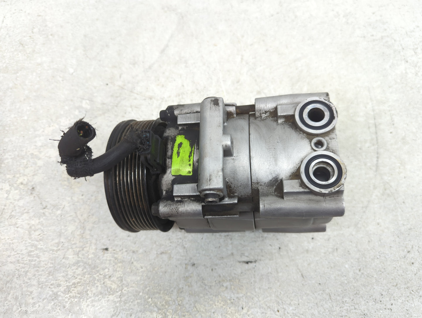 1997-2002 Ford Expedition Air Conditioning A/c Ac Compressor Oem - Oemusedautoparts1.com