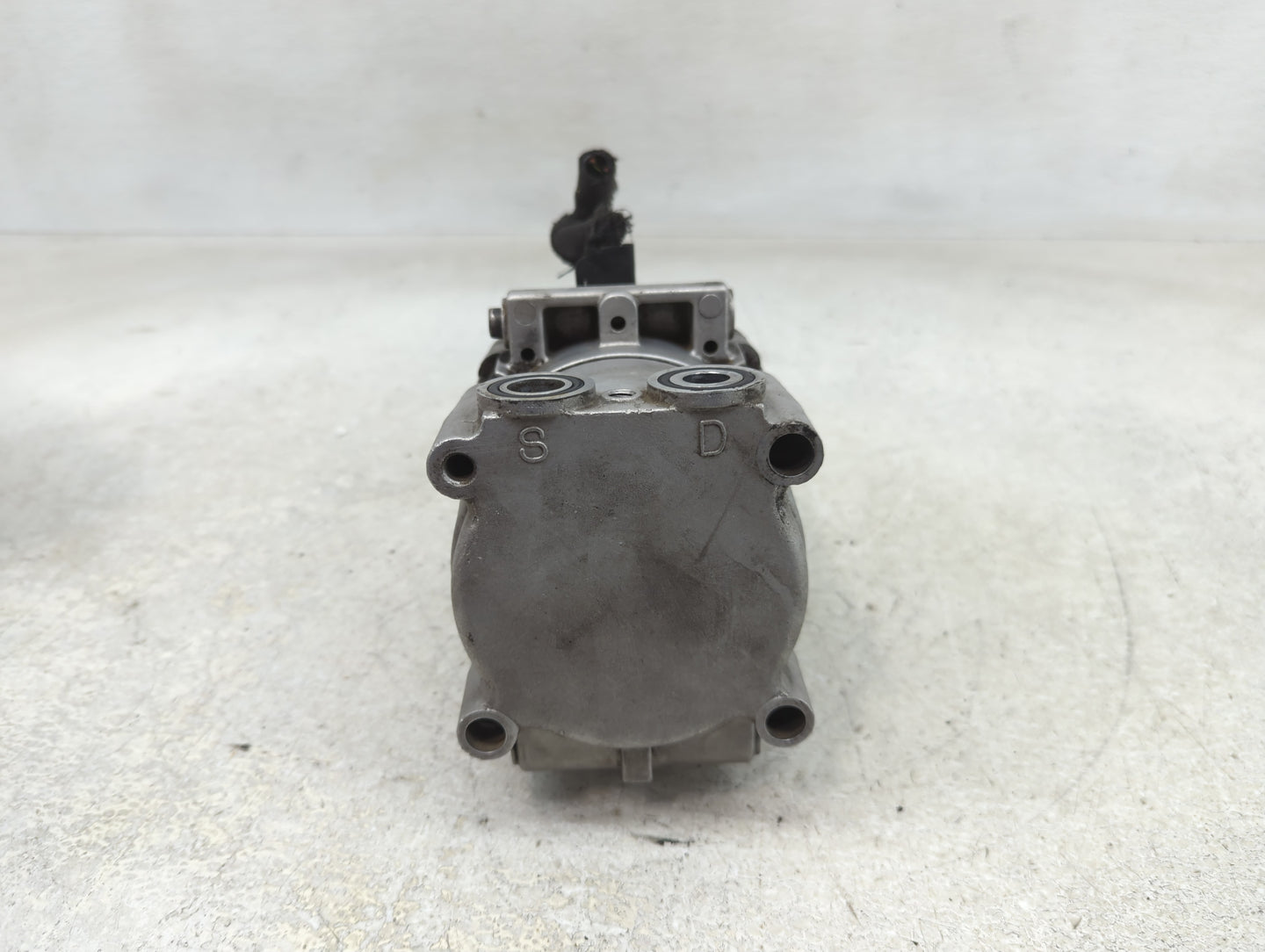 1997-2002 Ford Expedition Air Conditioning A/c Ac Compressor Oem - Oemusedautoparts1.com