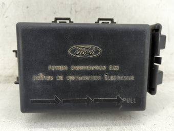 compare product 1998 Ford Expedition Fusebox Fuse Box Panel Relay Module P/N:F65B-14A003-C Fits OEM Used Auto Parts