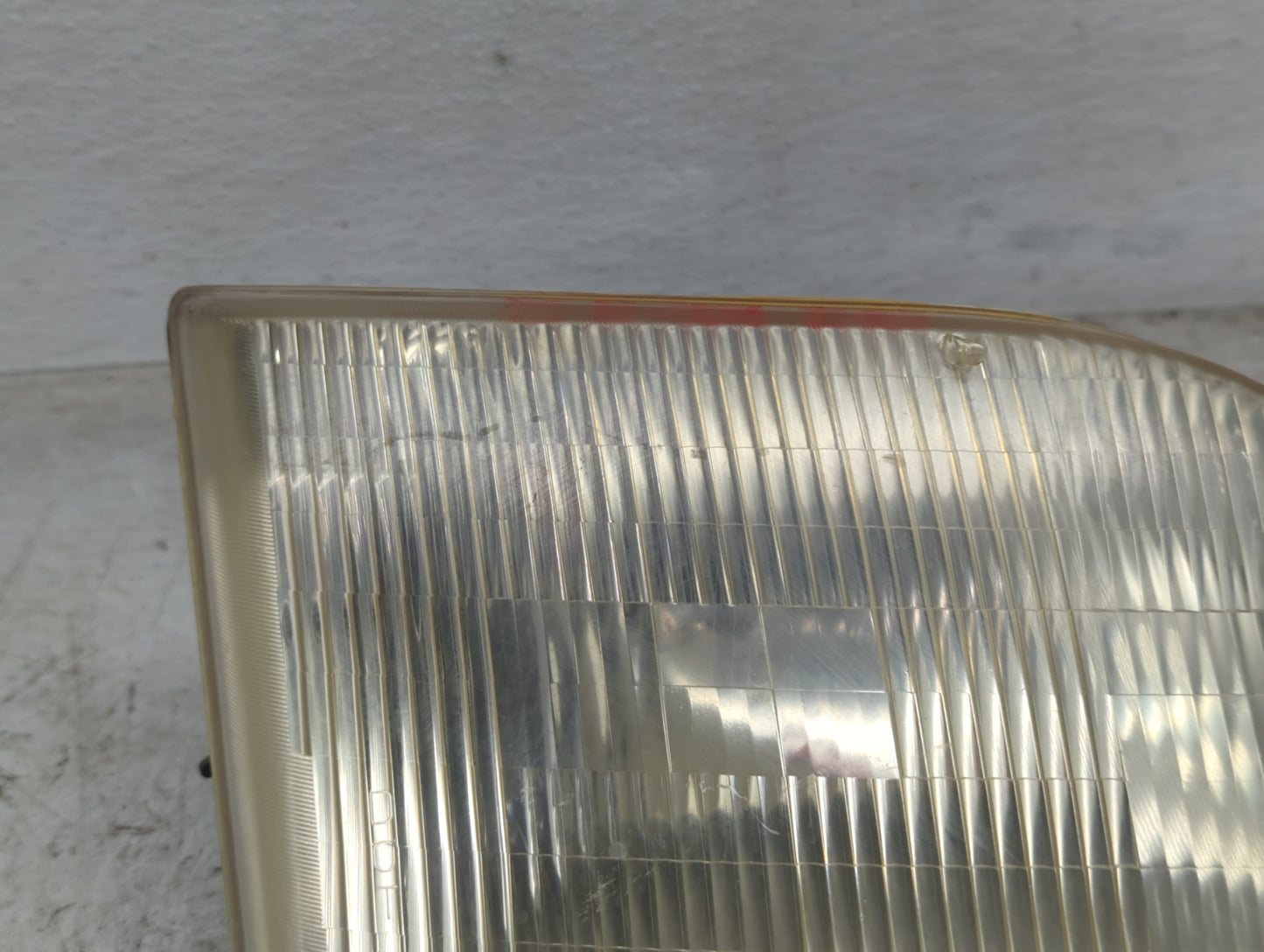 Ford Expedition Passenger Right Oem Head Light Headlight Lamp - Oemusedautoparts1.com