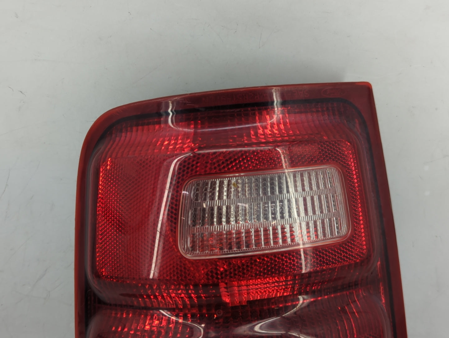 1997-2002 Ford Expedition Tail Light Assembly Passenger Right OEM Fits Fits 1997 1998 1999 2000 2001 2002 OEM Used Auto Part