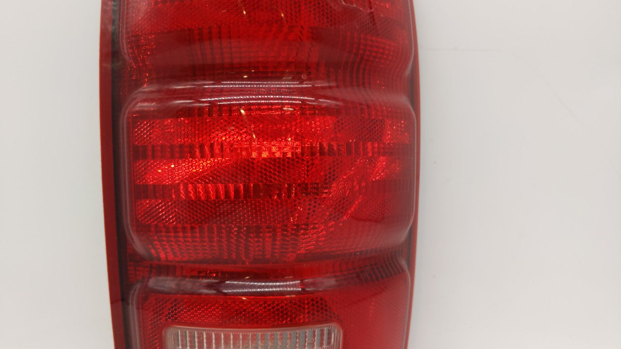 1997-2002 Ford Expedition Tail Light Assembly Passenger Right OEM Fits Fits 1997 1998 1999 2000 2001 2002 OEM Used Auto Part