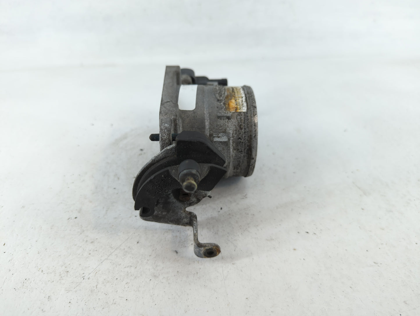 1997-1998 Ford Expedition Throttle Body Fits Fits 1997 1998 OEM Used Auto Parts - Oemusedautoparts1.com