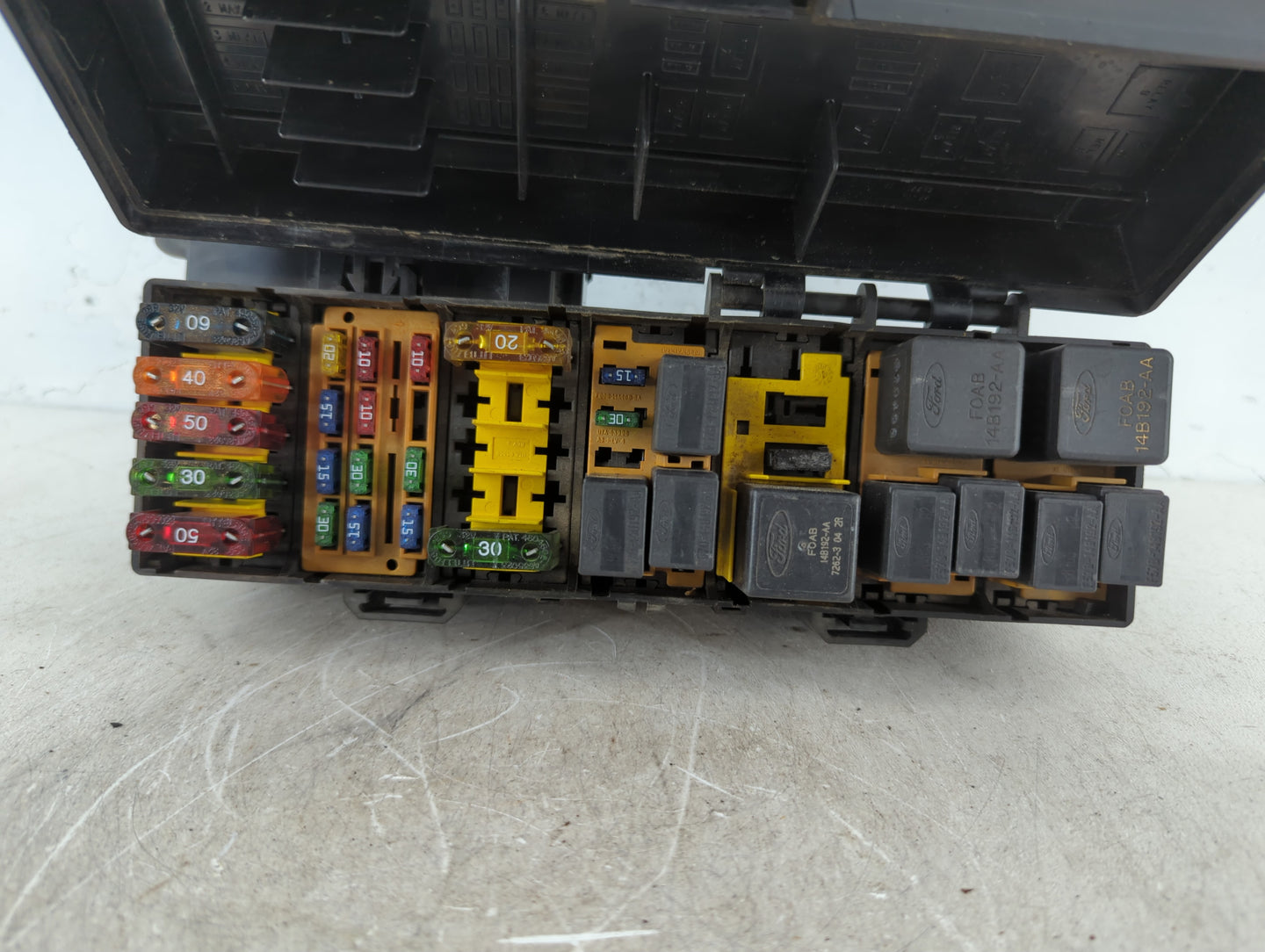 1998 Ford Explorer Fusebox Fuse Box Panel Relay Module Fits OEM Used Auto Parts - Oemusedautoparts1.com