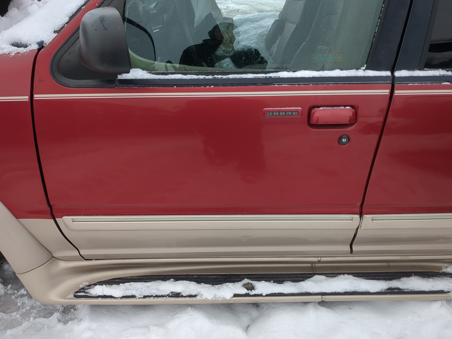 1998-2001 Ford Explorer Driver Front Door Oem - Oemusedautoparts1.com