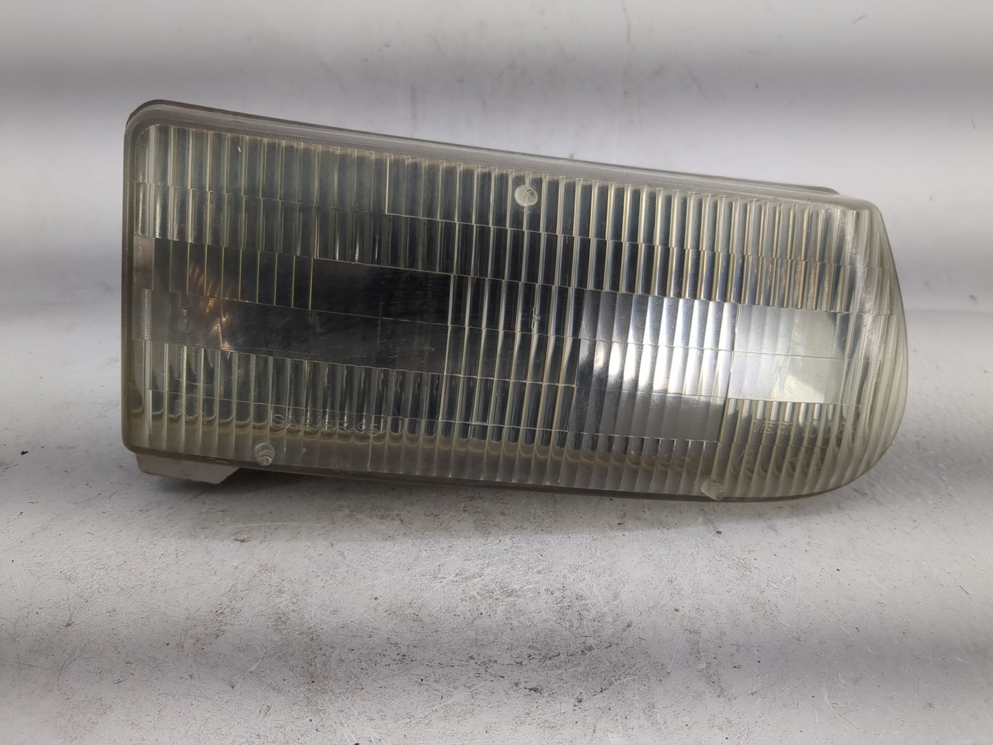 1995-2001 Ford Explorer Passenger Right Oem Head Light Headlight Lamp - Oemusedautoparts1.com