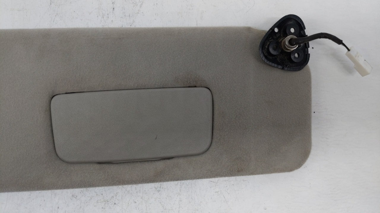 1998 Ford Explorer Sun Visor Shade Replacement Passenger Right Mirror Fits OEM Used Auto Parts - Oemusedautoparts1.com
