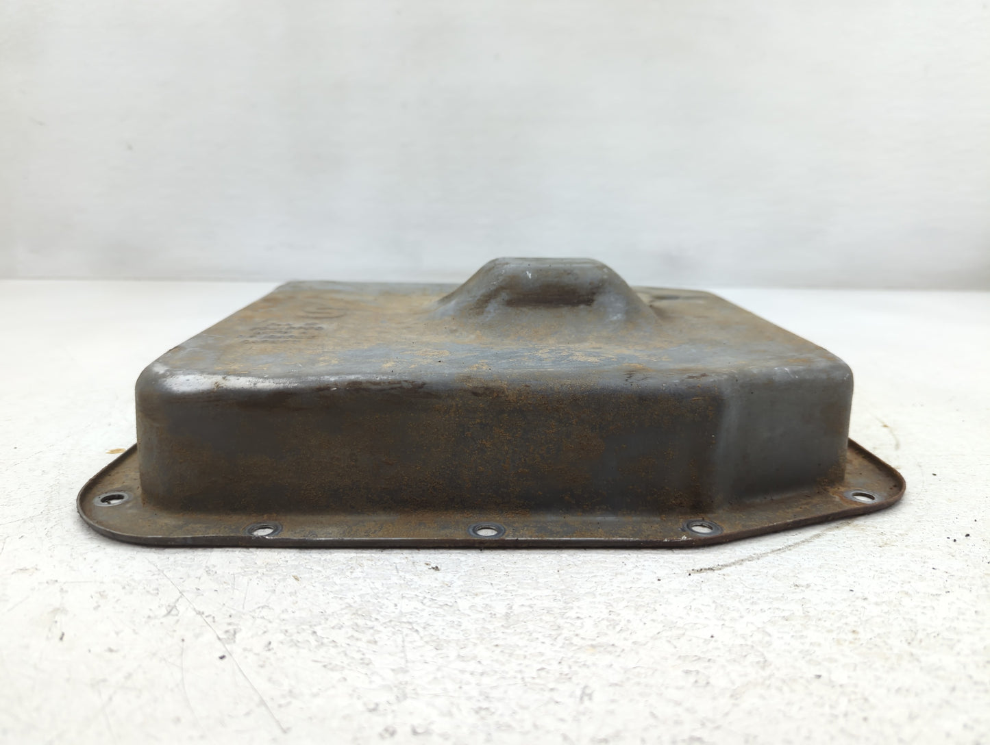1998-2001 Ford Explorer Engine Oil Pan P/N:1738 Fits Fits 1998 1999 2000 2001 OEM Used Auto Parts - Oemusedautoparts1.com