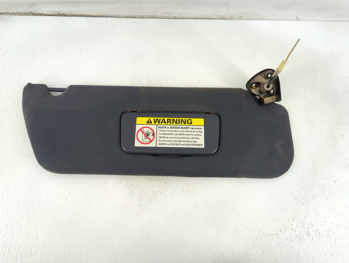 1998 Ford Explorer Sun Visor Shade Replacement Passenger Right Mirror Fits OEM Used Auto Parts - Oemusedautoparts1.com