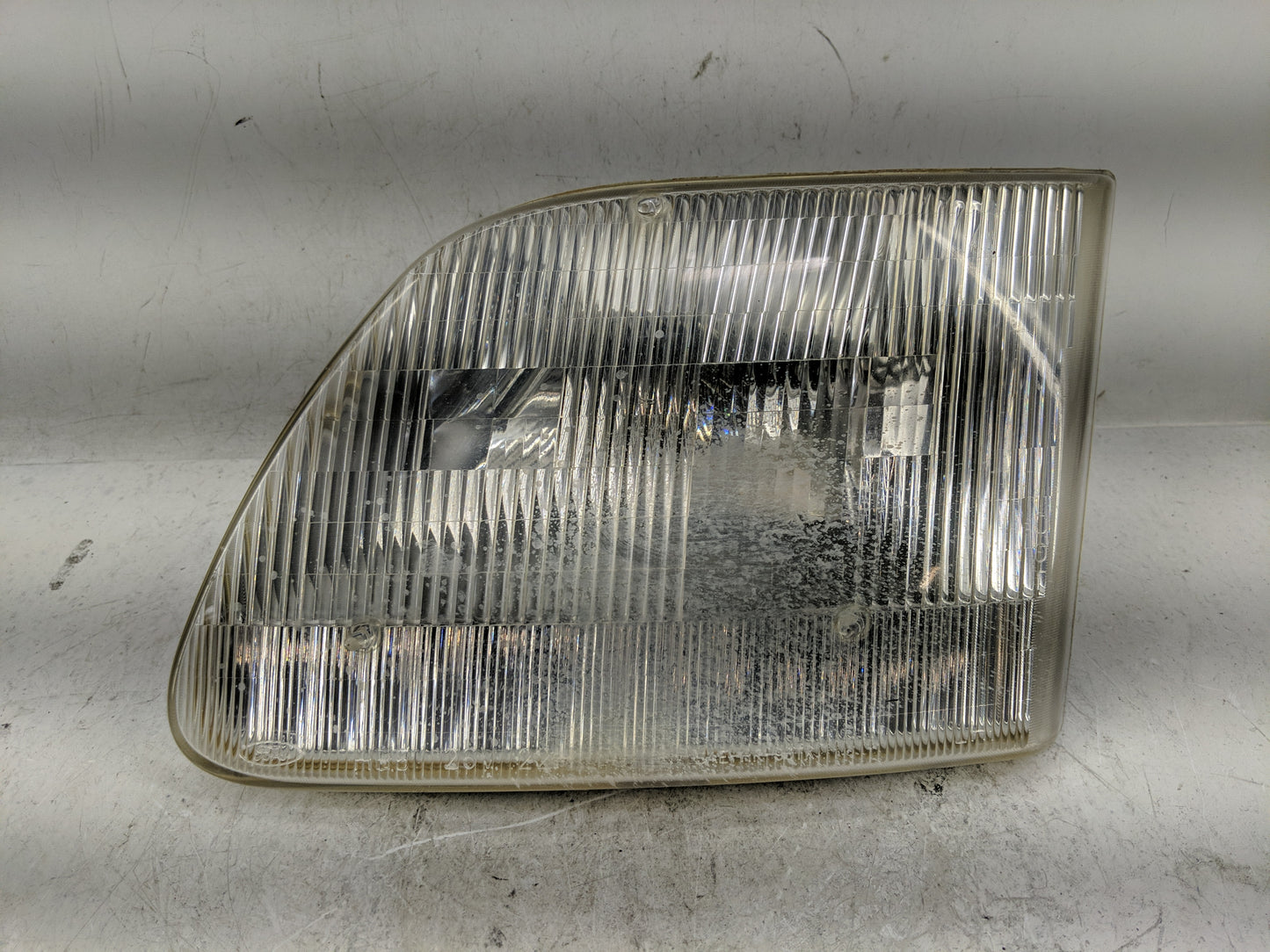 1997-2003 Ford F-150 Driver Left Oem Head Light Headlight Lamp - Oemusedautoparts1.com