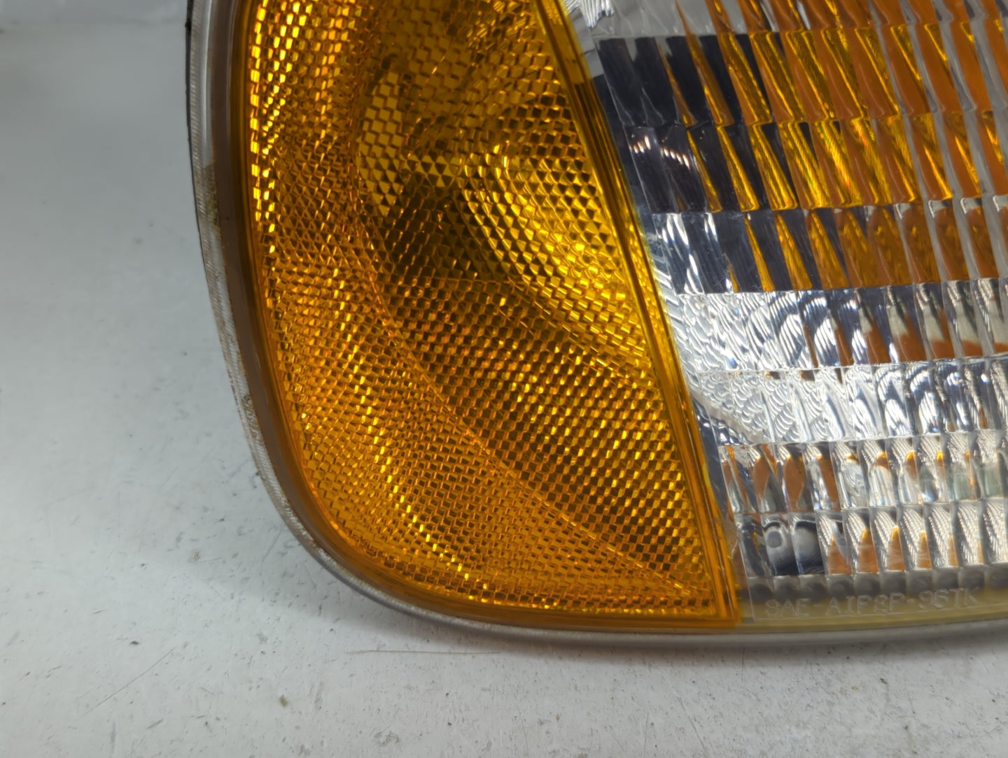 1997-2003 Ford F-150 Passenger Right Oem Front Light Lamp - Oemusedautoparts1.com