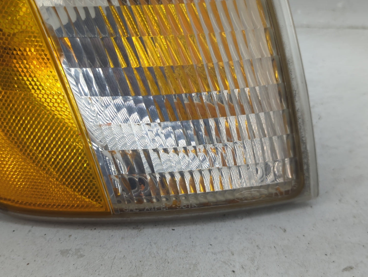 1997-2003 Ford F-150 Passenger Right Oem Front Light Lamp - Oemusedautoparts1.com