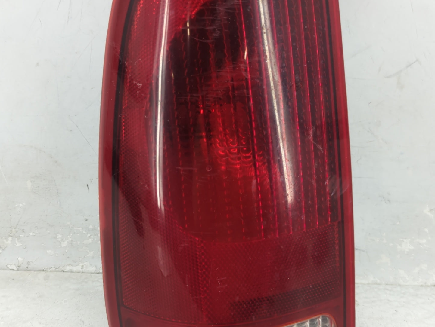1997-1999 Ford F-150 Tail Light Assembly Driver Left OEM P/N:F75B-13B505 Fits Fits 1997 1998 1999 OEM Used Auto Parts - Oemu