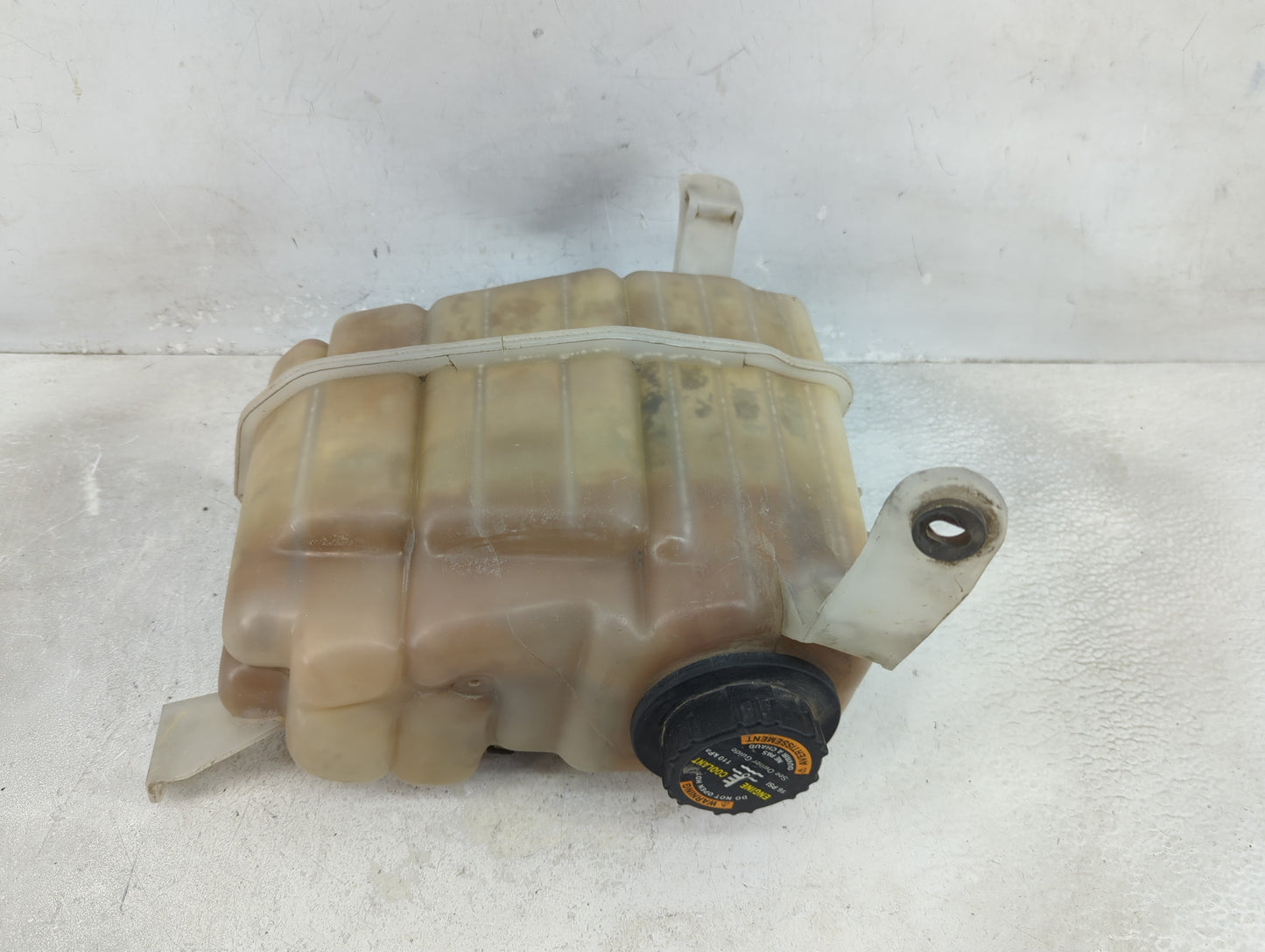 1998 Ford F-150 Radiator Coolant Overflow Expansion Tank Bottle - Oemusedautoparts1.com