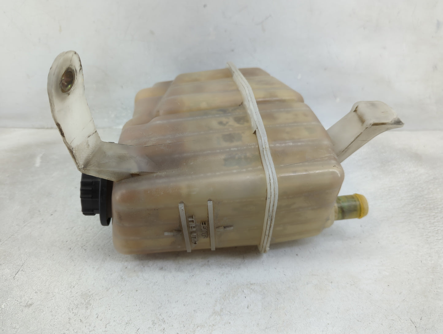1998 Ford F-150 Radiator Coolant Overflow Expansion Tank Bottle - Oemusedautoparts1.com