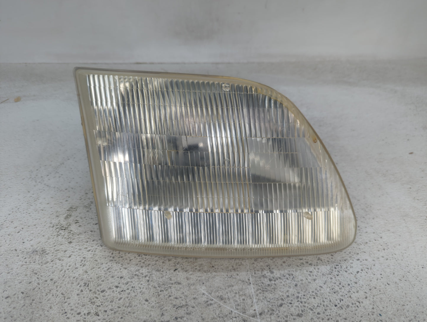 1997-2003 Ford F-150 Passenger Right Oem Head Light Headlight Lamp - Oemusedautoparts1.com
