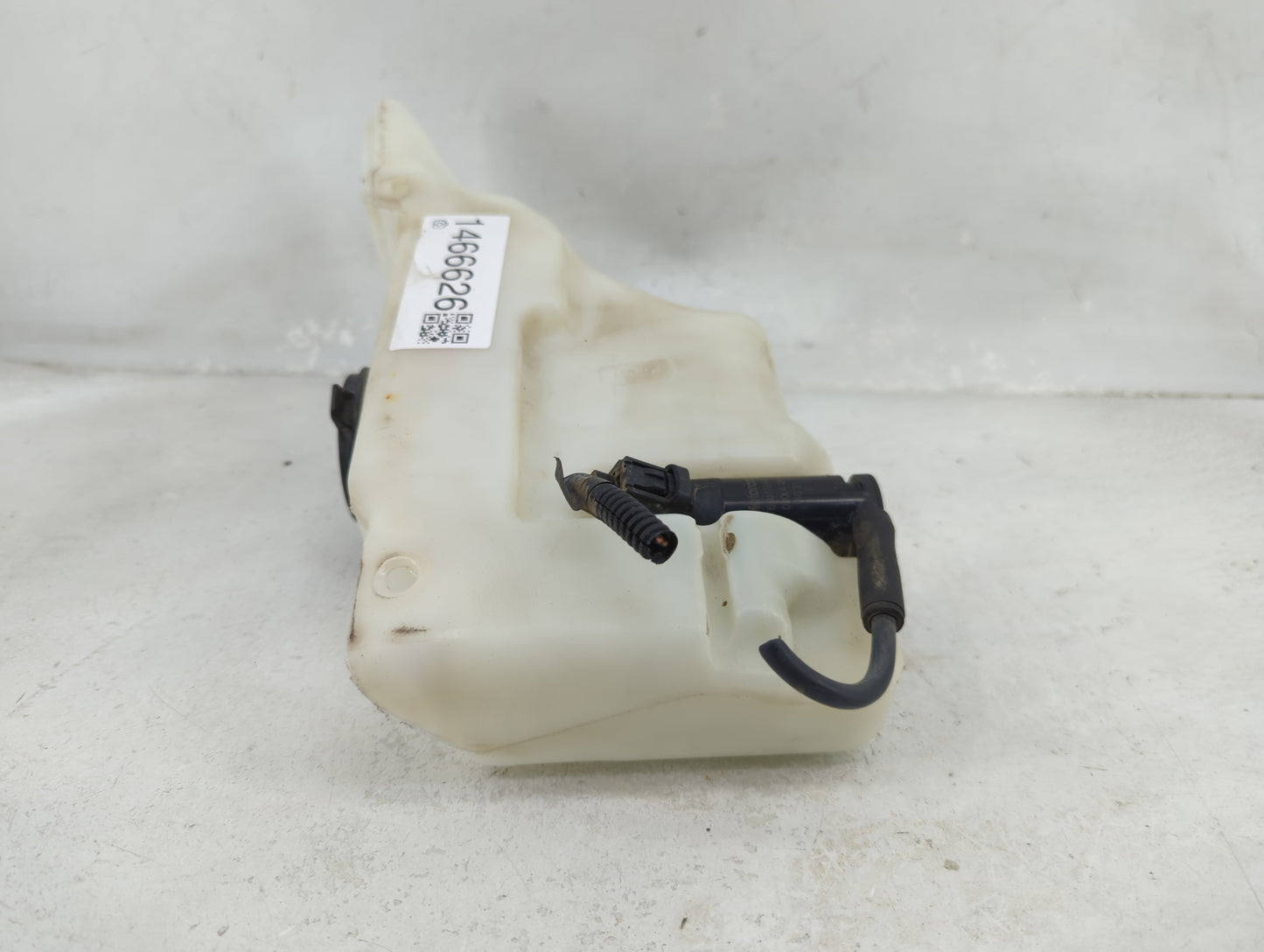 Ford F150 Pickup Windshield Washer Fluid Reservoir Bottle 1466626 - Oemusedautoparts1.com