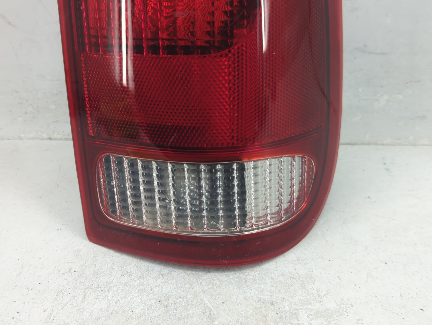 1998 Ford Ford F150 Pickup Tail Light Assembly Passenger Right OEM Fits Fits 1997 1999 2000 2001 2002 2003 2004 2005 2006 20