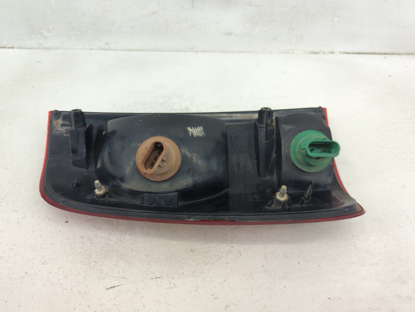 1998 Ford Ford F150 Pickup Tail Light Assembly Passenger Right OEM Fits Fits 1997 1999 2000 2001 2002 2003 2004 2005 2006 20