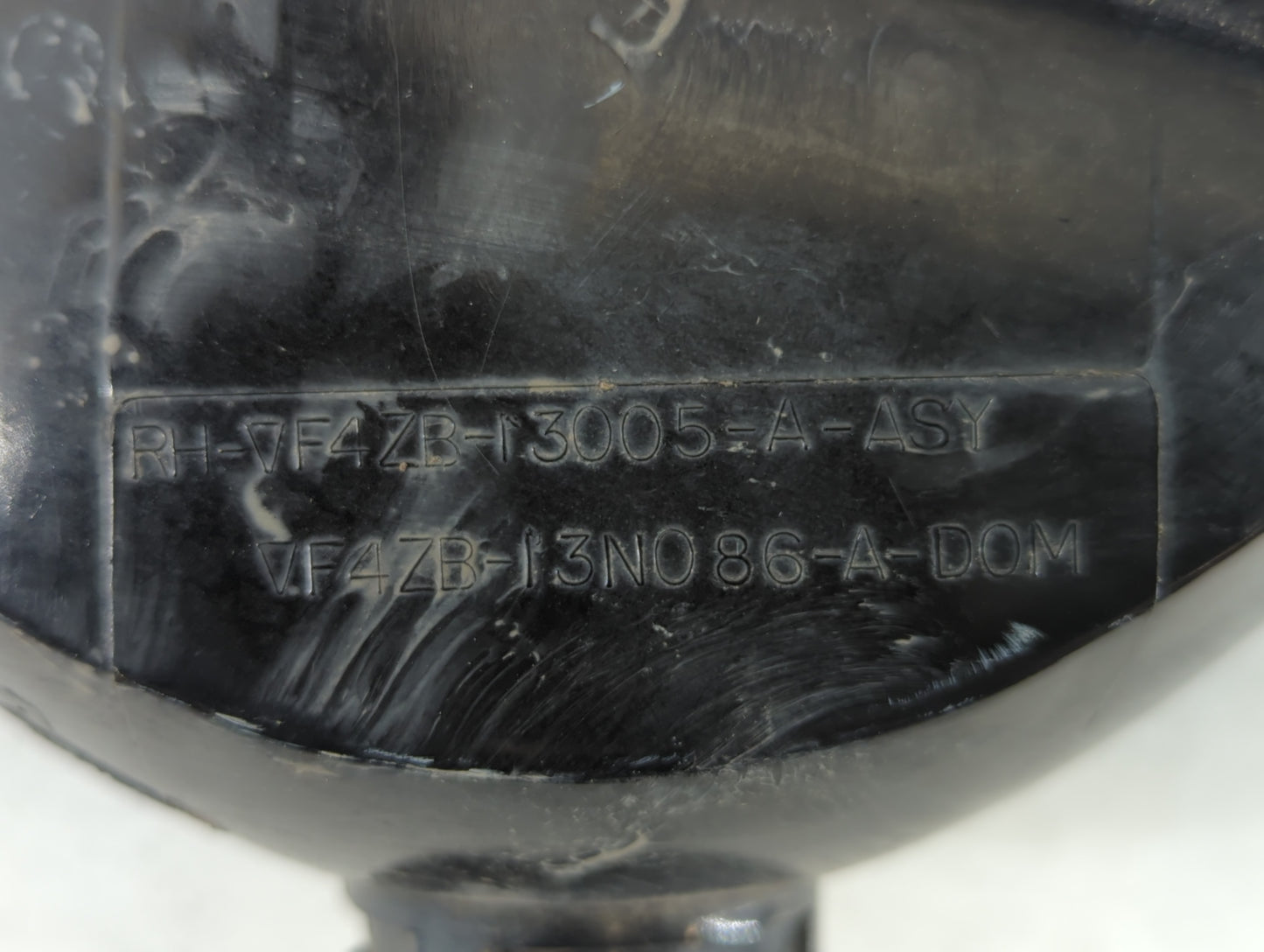 Ford Gt Passenger Right Oem Head Light Headlight Lamp - Oemusedautoparts1.com